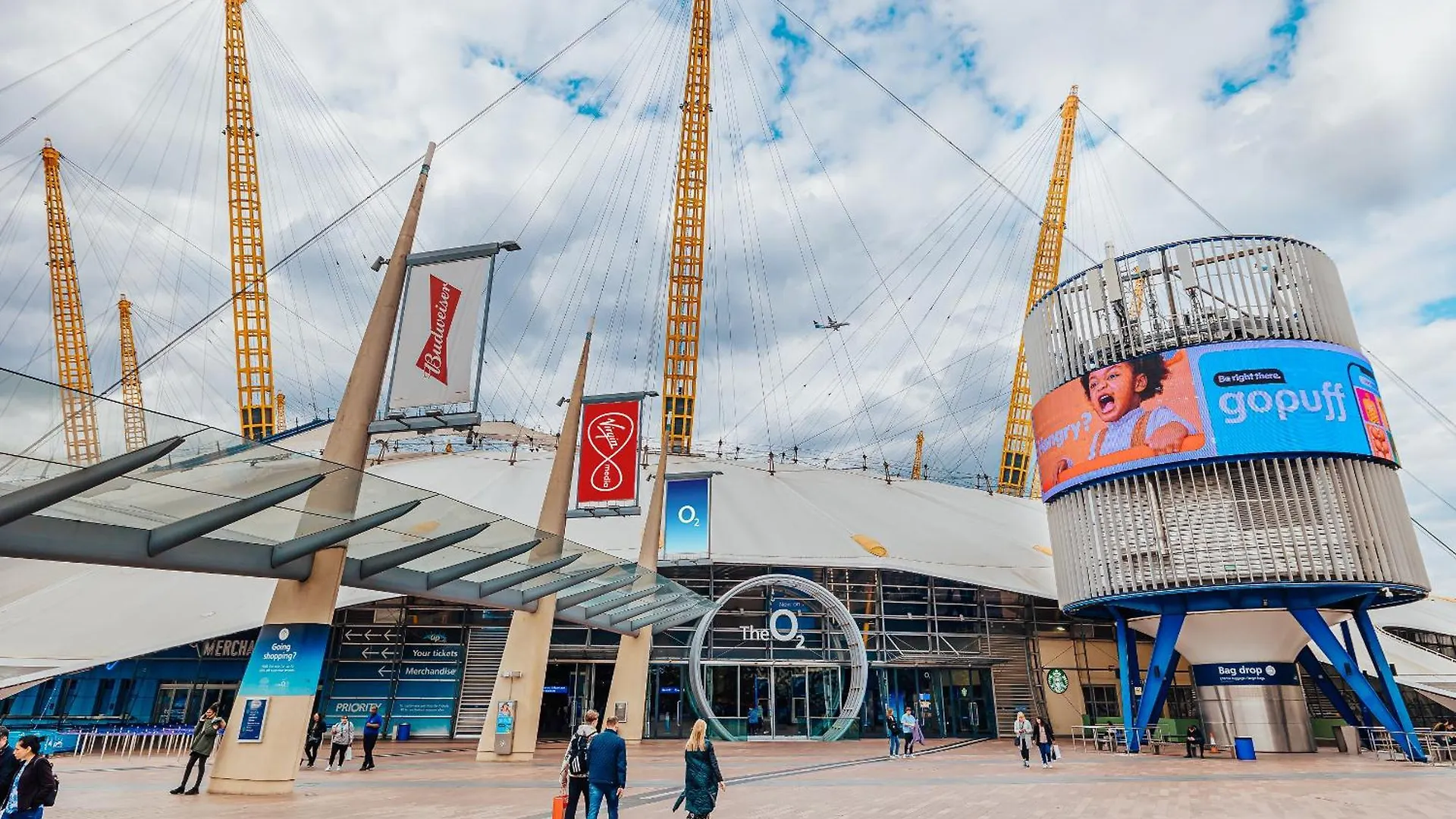 Вилла Barking London House Sleeps 12 - Parking - Train Tube - Airport 0*,  Великобритания