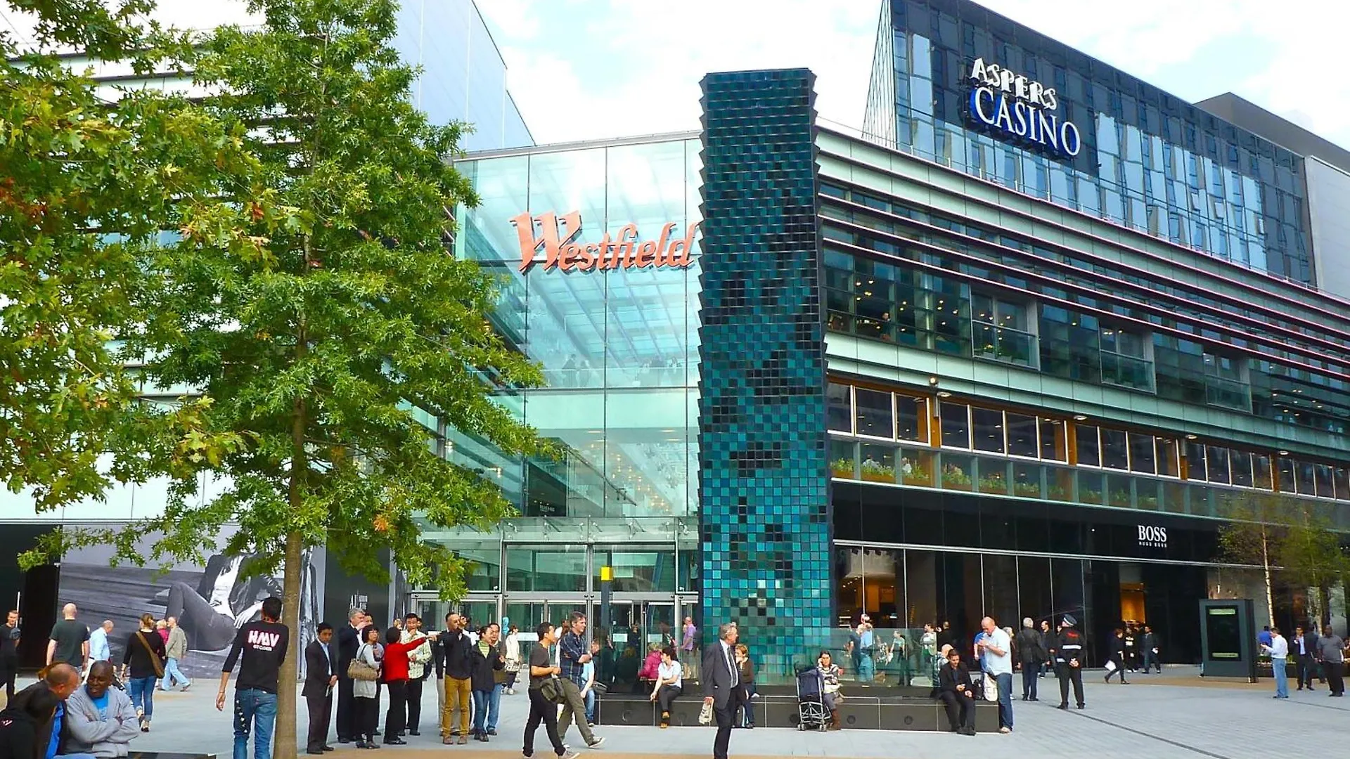 Вилла Barking London House Sleeps 12 - Parking - Train Tube - Airport Дом отдыха